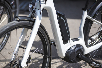 fahrrad-akku-als-energiequelle-fuer-die-e-bike-beleuchtung-nutzen