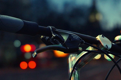 tipps-bei-dunkelheit-sicherer-fahrrad-fahren